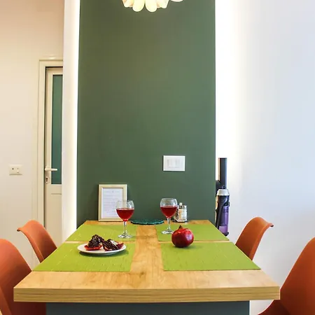 Apartment 1225