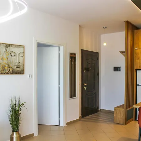 1225 Apartment Golem (Tirana)